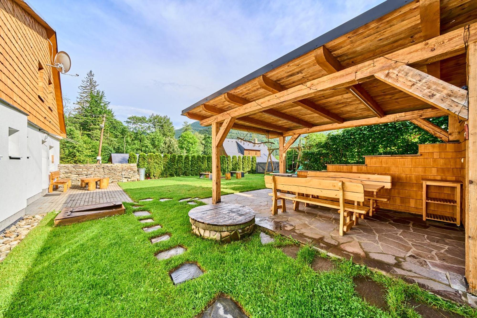 Desny Kout Villa Kouty Exterior photo